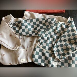 New without tags mushie longsleeve bibs